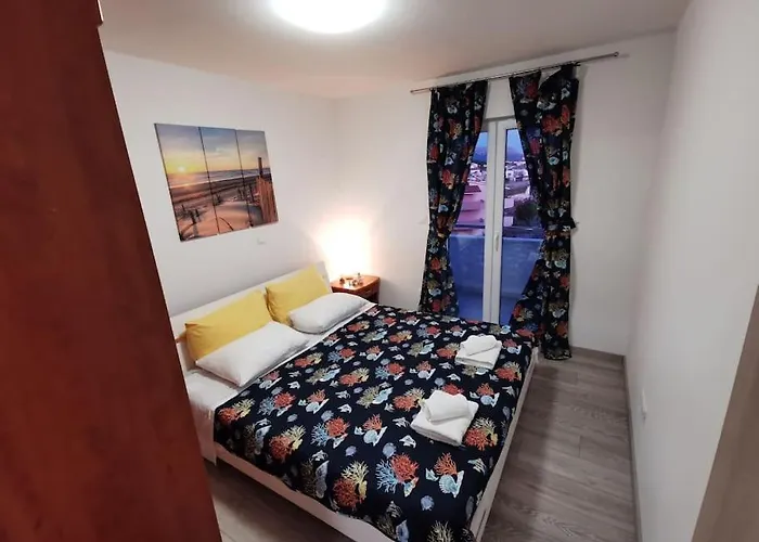 Maris Apartment-balcony With View And Free Parking * スプリト