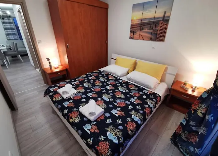 アパート Maris Apartment-balcony With View And Free Parking スプリト