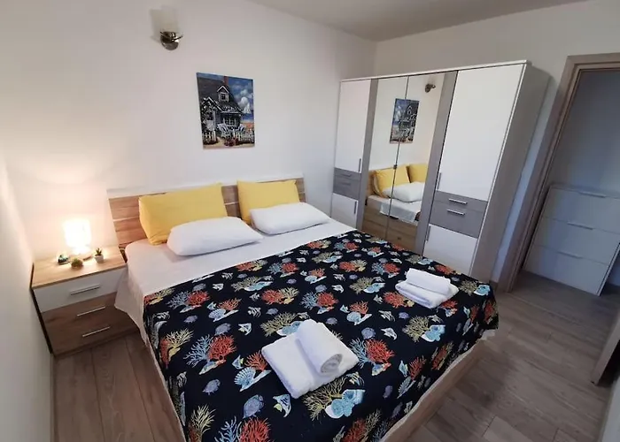 Maris Apartment-balcony With View And Free Parking * スプリト