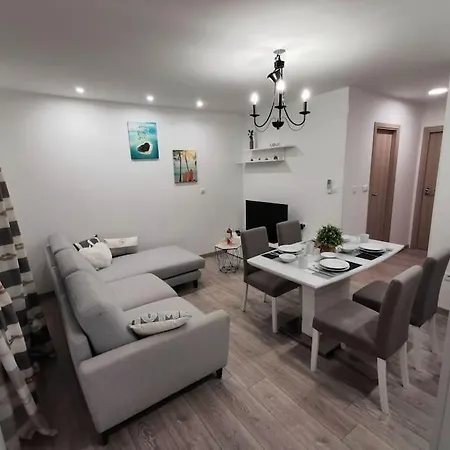 Maris Apartment-balcony With View And Free Parking Apartment Split